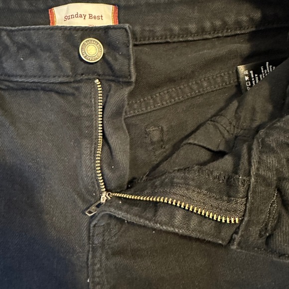 Sunday Best Denim Cut-Off Shorts Frayed Distressed High-Rise Black Women Size 28 - Picture 7 of 13